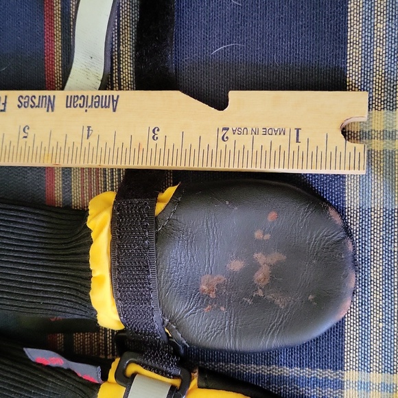 Gently used. Muttluks Boots for Dogs - Picture 5 of 8
